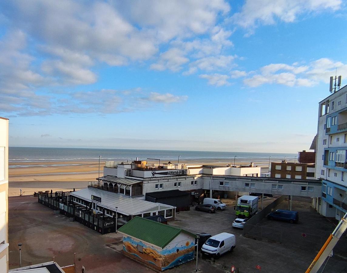 Apt 6 Pers. Duplex Vue Mer Avec Charme De L'Ancien Bray-Dunes Exteriör bild